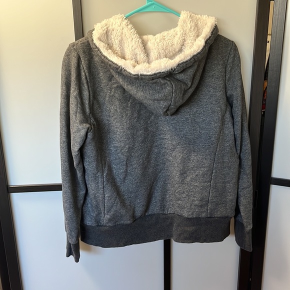 UNIQLO jacket - Picture 3 of 4